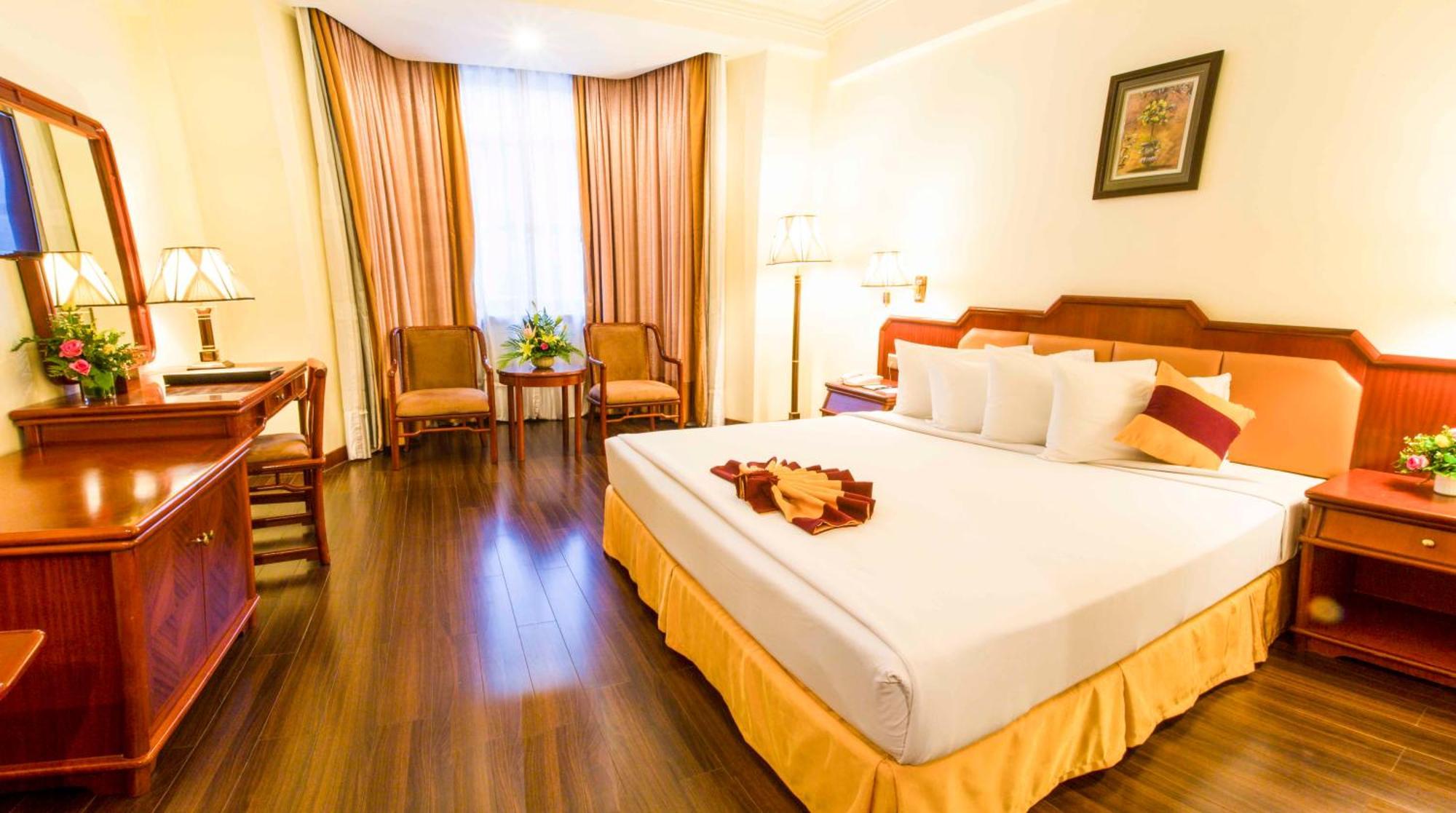 Phnom Penh Hotel Екстер'єр фото